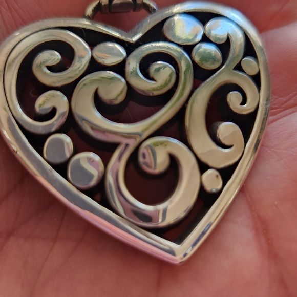 BRIGHTON Elegant Silver Heart Pendant Necklace - Picture 5 of 9